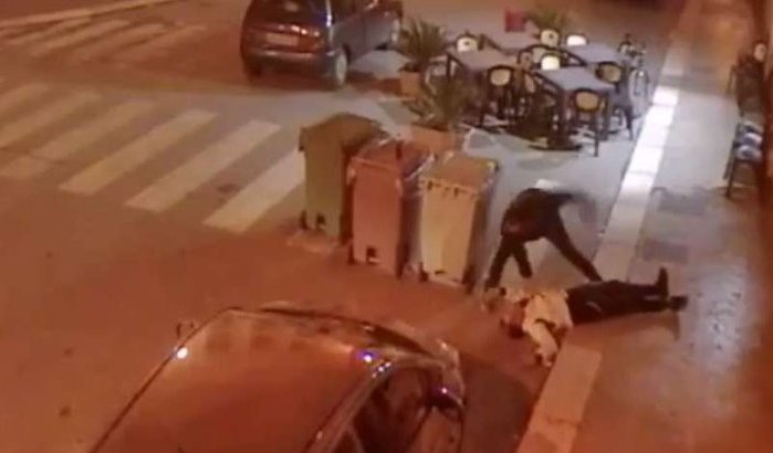 Gewelddadige agressie Marokkaan in Italië live gefilmd