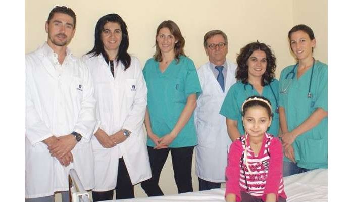 Marokkaans meisje vindt glimlach terug dankzij Spaanse dokters