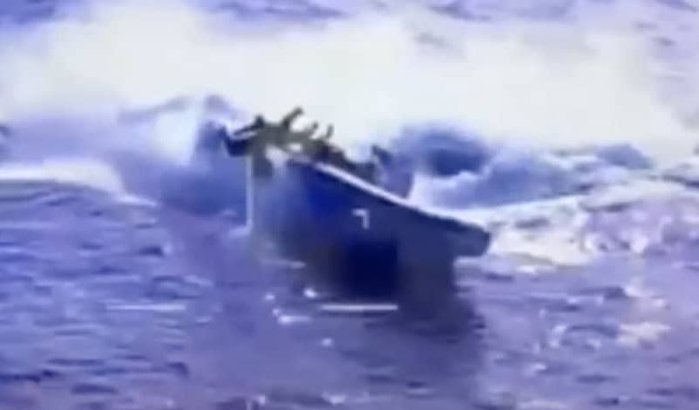 Drugshandelaars uit Marokko gered door Guardia Civil (video)