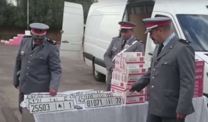 Tiznit: ruim 100.000 pakjes smokkelsigaretten onderschept (video)