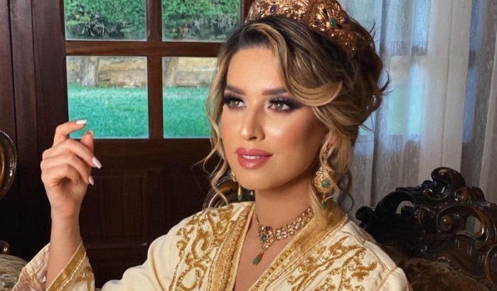 Marokkaanse celebs brengen hulde aan kaftan 