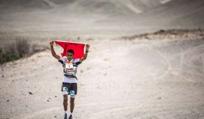 Marokkaan wint één van de moeilijkste loopwedstrijden ter wereld (video)