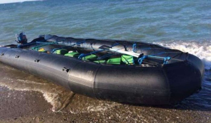 Kustwacht onderschept 1,5 ton drugs op strand in Tetouan