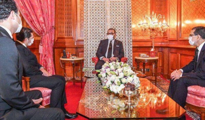 Koning Mohammed VI geeft het goede voorbeeld (foto)
