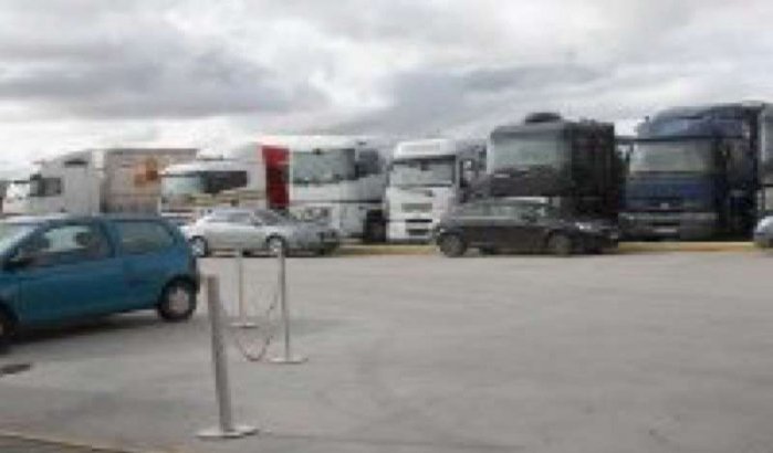 Kleine Marokkaan onder vrachtwagen naar Spanje 