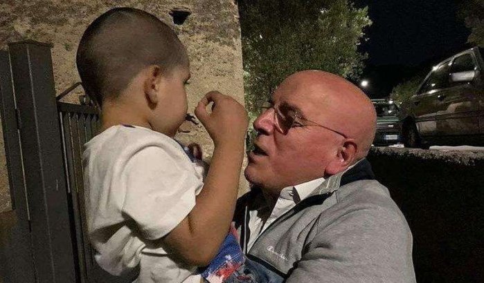 Italië: Marokkaanse peuter zwaar mishandeld door racist