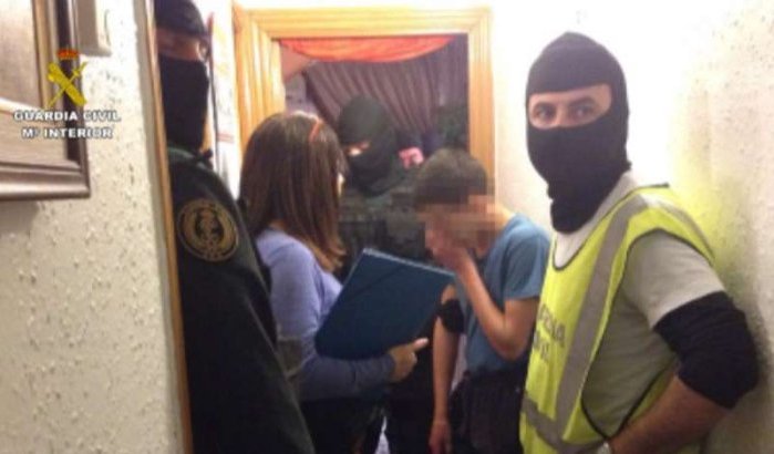 Marokkaanse in Spanje die kinderen naar Syrië wilde sturen voor de rechter (foto's)