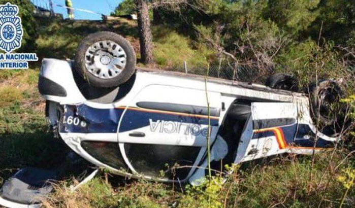 Spanje: achtervolging drugsauto uit Marokko loopt mis (foto's)
