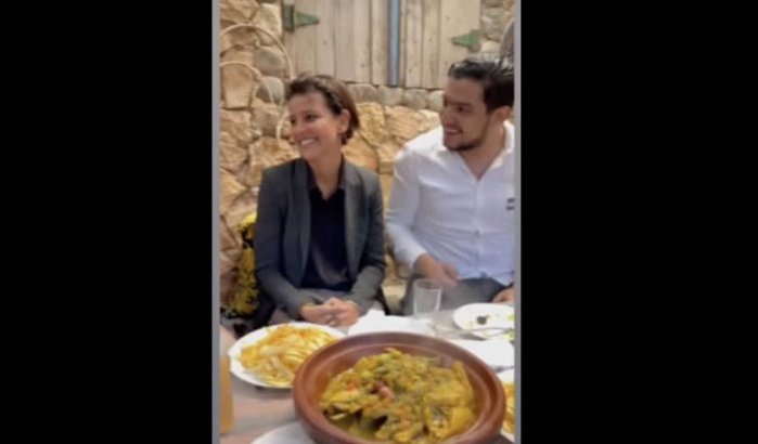 Franse minister bezoekt geboortedorp in Marokko (video)