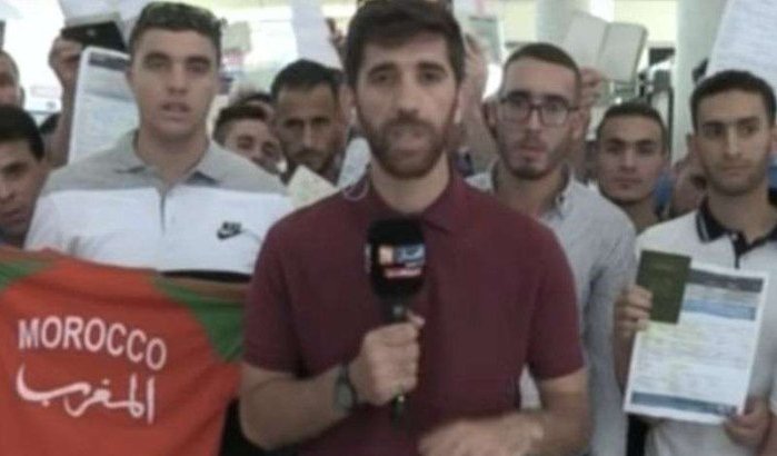 Tientallen Marokkanen op luchthaven Algiers gestrand (video)