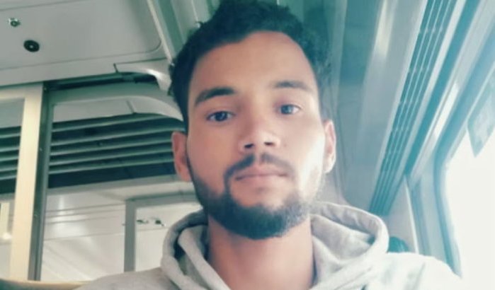 Van Fnideq naar Malaga: Rafie Nadi drijft 40 uur op zee