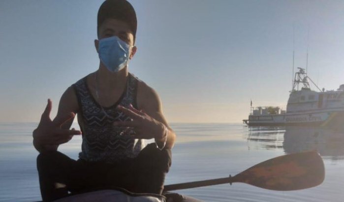 Walvis, mist en angst: 24 uur met Taoufik in de Straat van Gibraltar