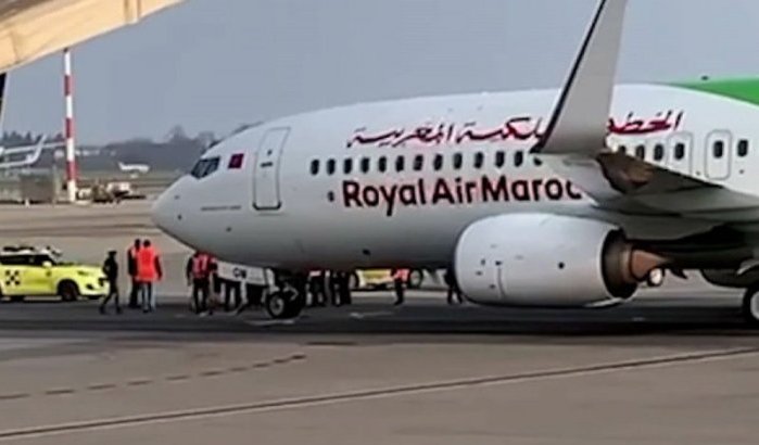 Vliegtuig Royal Air Maroc omsingeld: uitzetting Marokkaan voorkomen