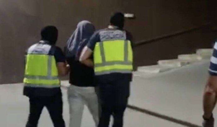 Door Marokko gezochte terreurverdachte in Spanje gearresteerd (video)