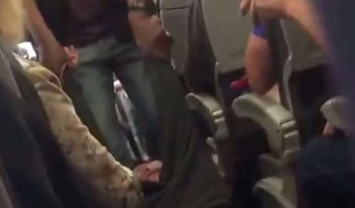 Marokkanen uit toestel Ryanair gezet na kwade reactie om bezette plaatsen
