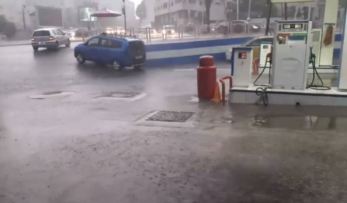 Tetouan geteisterd door hevige regenval (video)