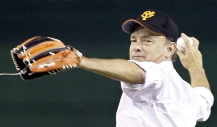 Tom Hanks leert Marokkaanse kinderen honkbal spelen