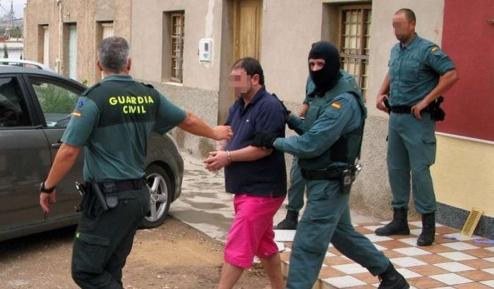 Spanje: zes arrestaties voor racistische opschriften op huis Marokkaans gezin