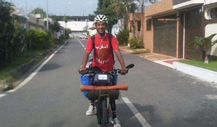 Marokkaan op wereldreis met de fiets voor de vrede