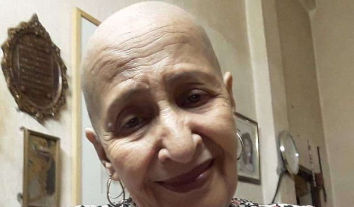 Zangeres Hayat El Idrissi wil actrice Aicha Mahmah helpen