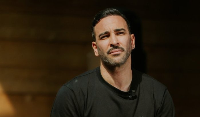 Romantische vakantie Adil Rami in Marokko eindigt in ziekenhuis 