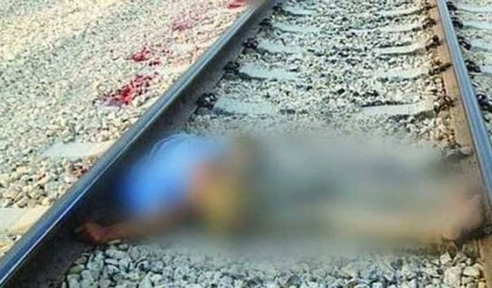 Marokko: man steekt vrouw neer en springt onder trein