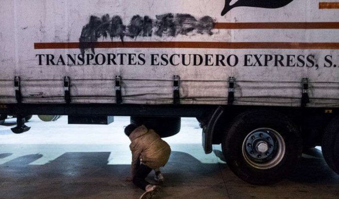 Spanje: zes kinderen onder vrachtwagens uit Nador gevonden