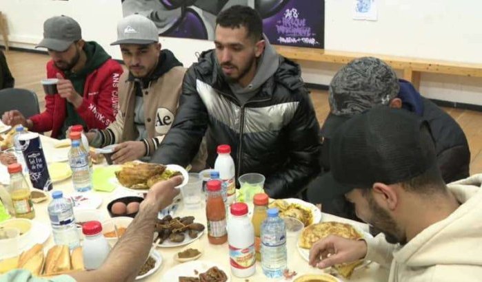Anderlecht: Iftar voor gevluchte Marokkaanse studenten uit Oekraïne (video)