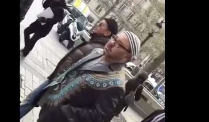 Mohammed VI op stap met Fouad Ali El Himma in Parijs (video)