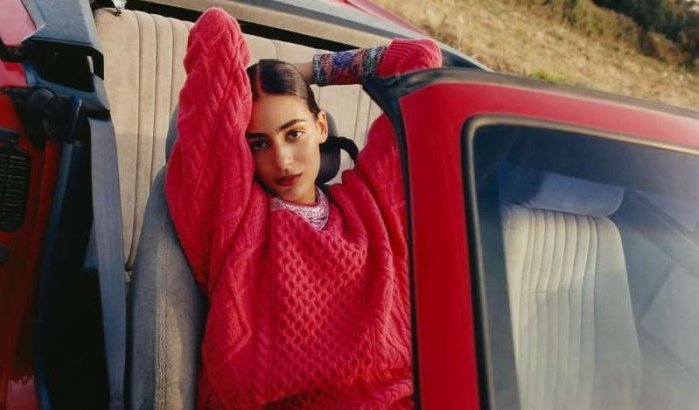 Marokkaans model Nora Attal poseert voor Luisa Via Roma
