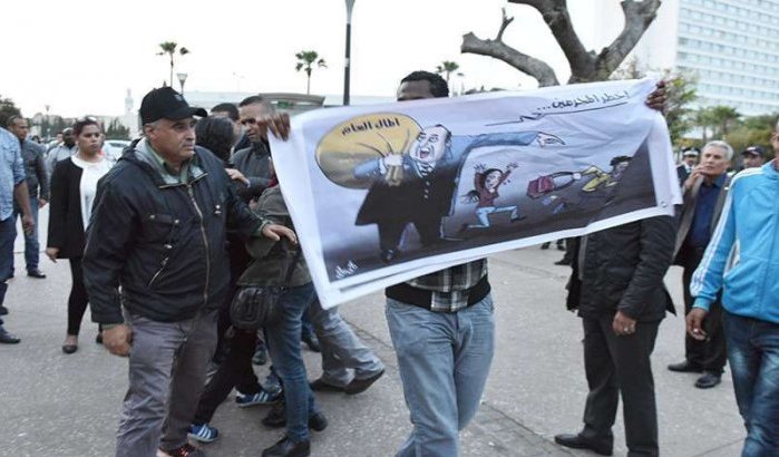 Demonstratie voor onderzoek naar « Panama Papers » verspreid in Casablanca