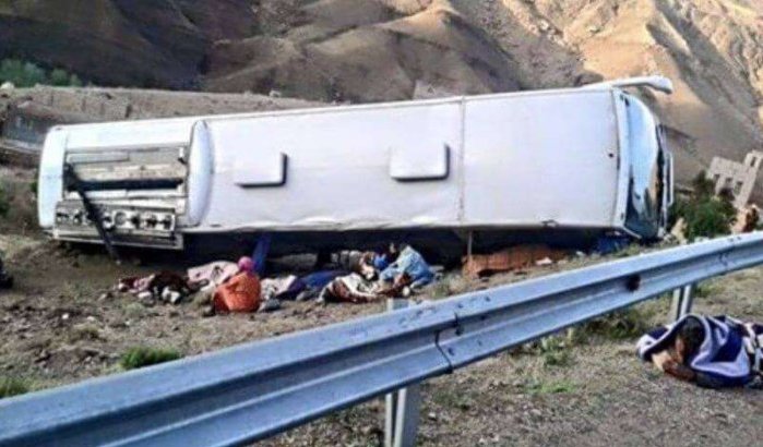 Marokko: bus knalt op vrachtwagen met pech op snelweg, doden en gewonden