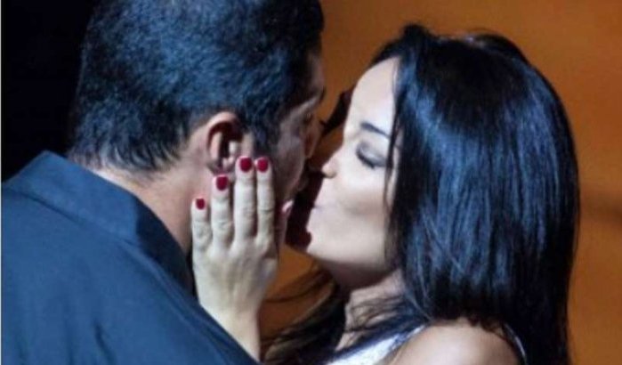 Ophef om kus Nabil Ayouch en Loubna Abidar 