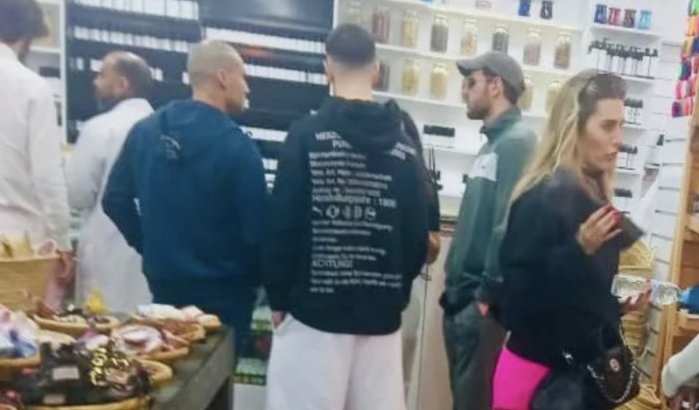 Theo Hernandez op vakantie in sterrenparadijs Marrakech (foto)