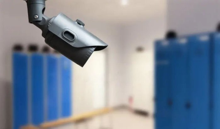 Woede om camera in kleedkamer minderjarige voetbalsters in Tanger