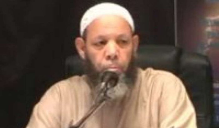 Mohamed Al Maghraoui hernieuwt zijn fatwa die het ​​huwelijk van kinderen toelaat