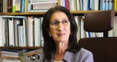 Amina Benkhadra 