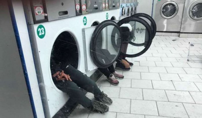 Schokkend: dakloze Marokkaanse kinderen zoeken warmte in wasmachines in Parijs (foto)