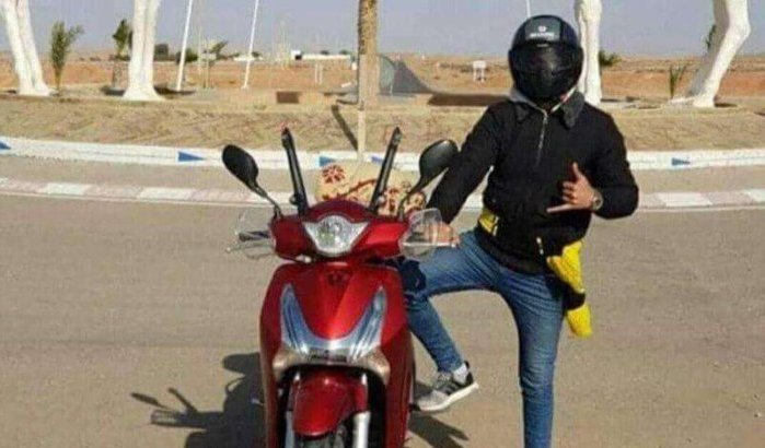 Marokko: supporter rijdt 1600 km met motor om club te steunen (foto)