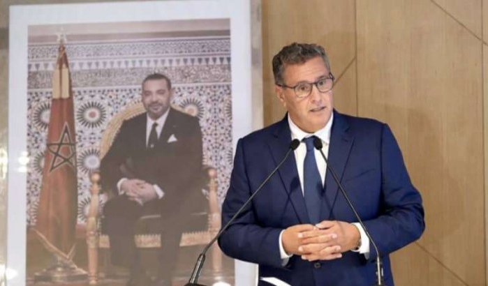 Premier komt met mooi cadeau voor Marokkanen