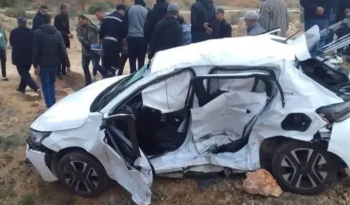 Auto slaat over de kop in Nador, doden en gewonden 