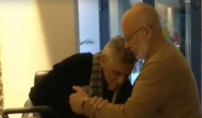 Hotel in België overtreedt coronaregels voor Marokkaan in rolstoel (video)
