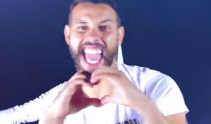 Big Shift terug met parodie van "Subeme la Radio" (video)