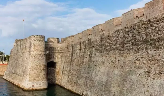 Ceuta al ruim 400 jaar Spaans volgens Observatorium
