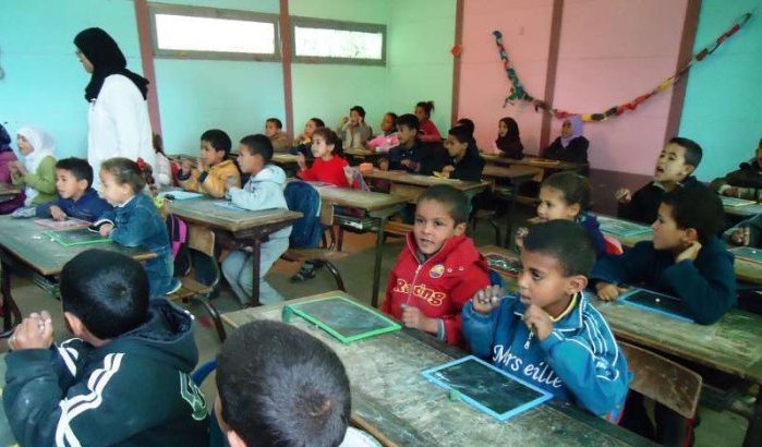 Overheid Marokko werft 10.000 leerkrachten aan