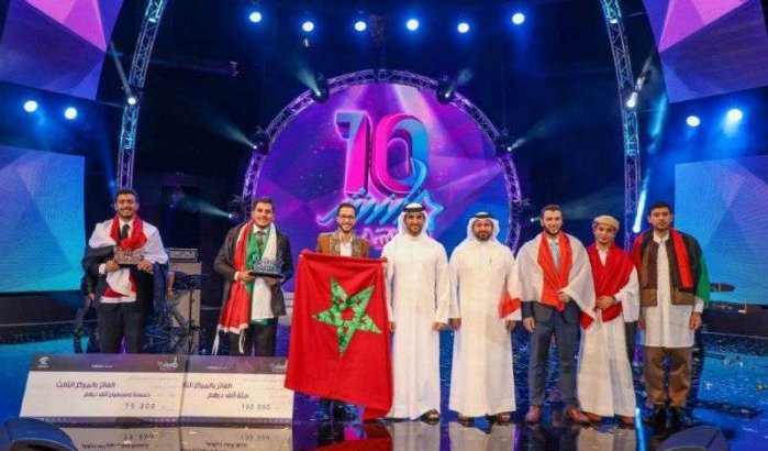 Marokkaan heel emotioneel na winnen talentenshow in VAE (video)