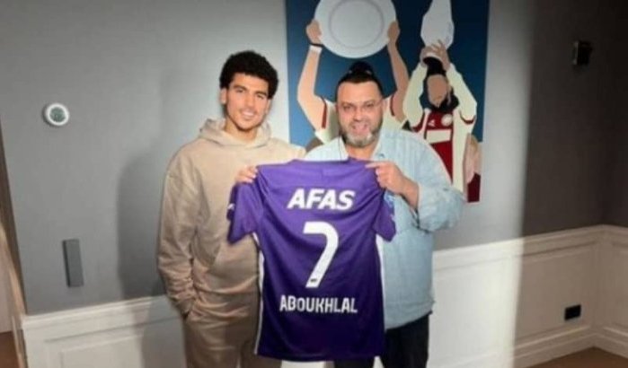 Zakaria Aboukhlal bezoekt de familie van Abdelhak Nouri