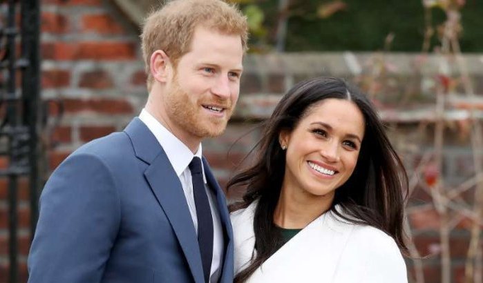 Verloofde van Prins Harry, Megan Markle, bezoekt moskee