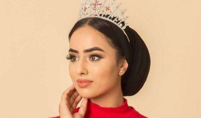 Moslima met hoofddoek in finale Miss Engeland (video)
