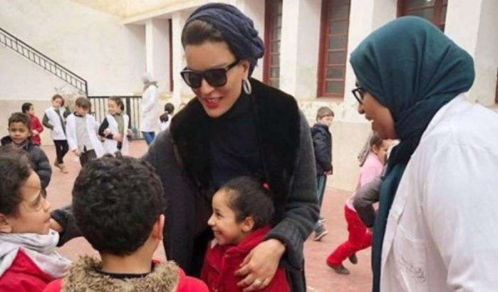 Sheikha Mozah bezoekt school in Fez (foto's)